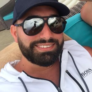 Meet your Posher, Sal